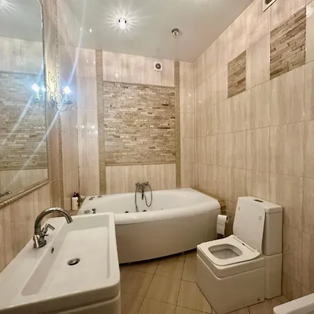 Площа Князя Ярослава Осмомисла 9, Центр Львова! Apartment Lemberg